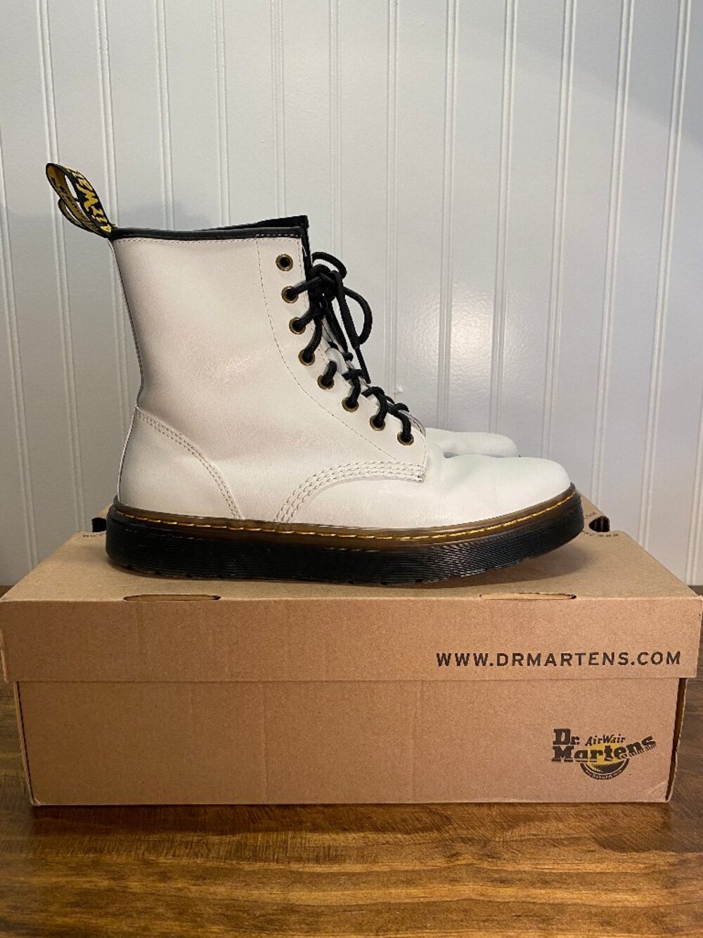 Dr. Martens - Zavala White Leather Boots with box - Women's US 9 / Men's US 8